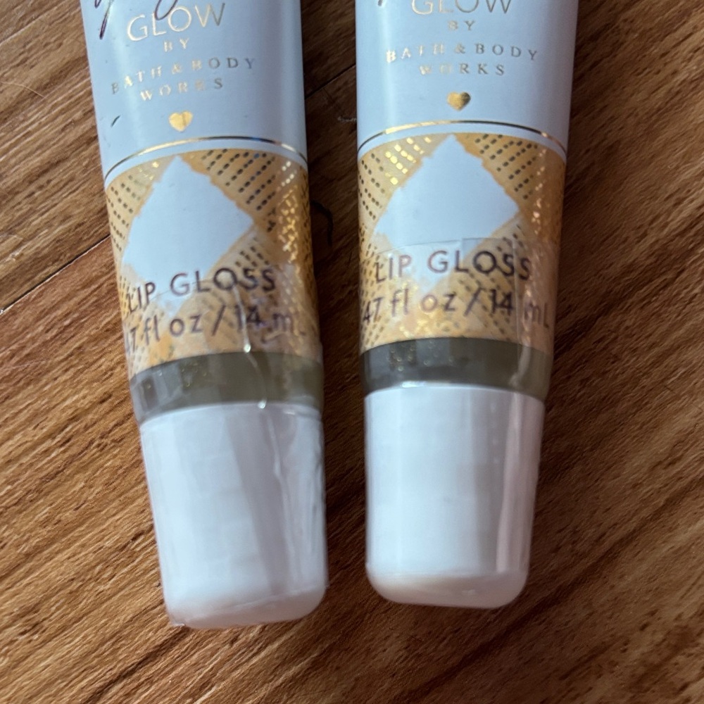 Bath & Body Works Gingham Glow Lip Gloss Set of 2 (NWT) - Picture 4 of 4